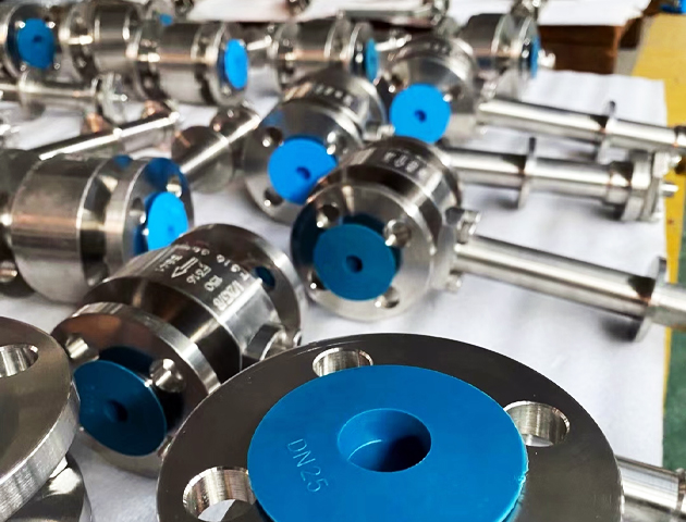 Ultra-low temperature ball valve at -196°C