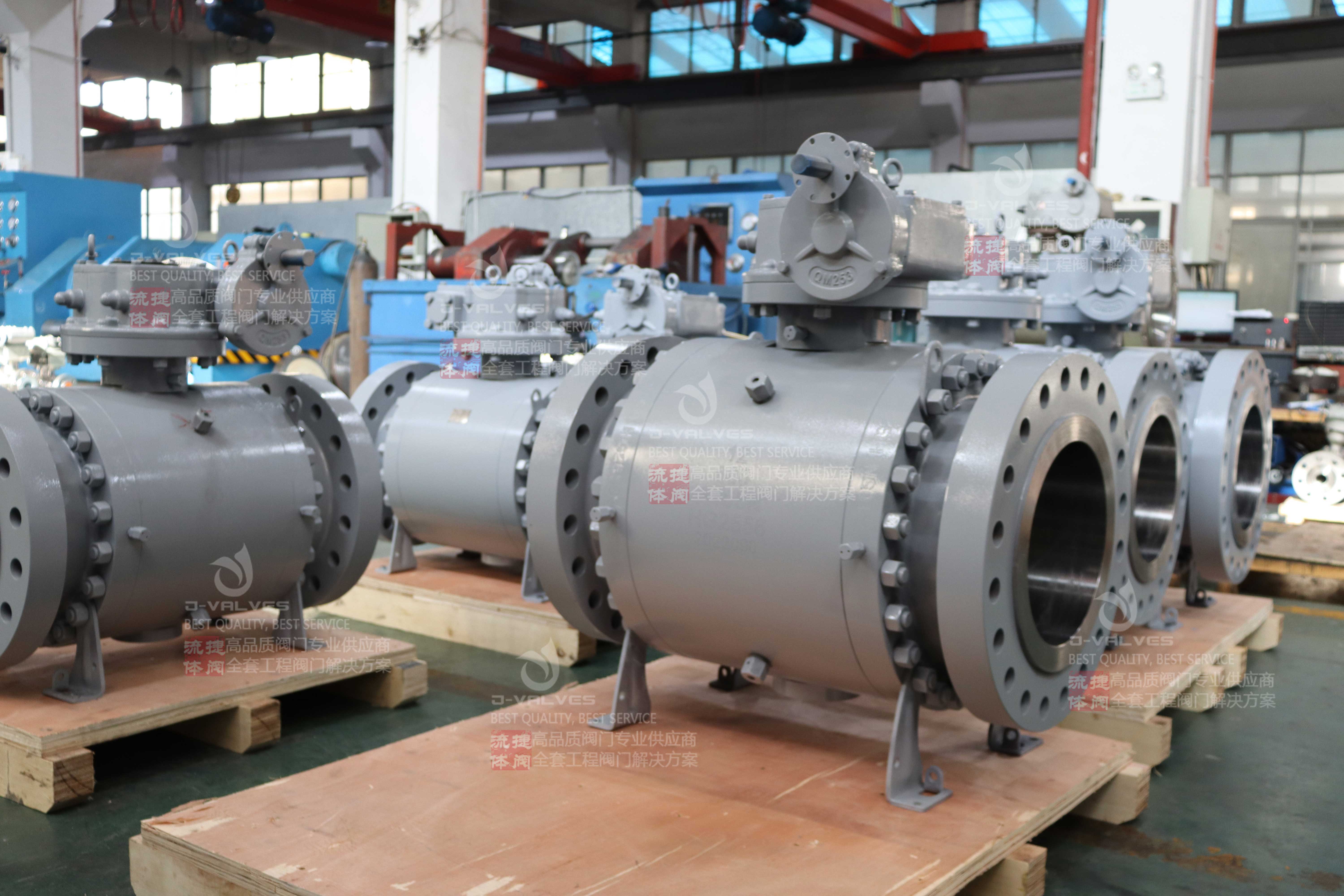 API6D-3PC-forged-steel-full-bore-trunnion-mounted-ball-valves-flanged-type-with-gear-operation-12inch-600#