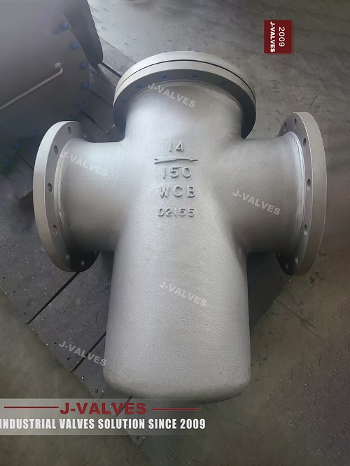 Filter element selection and replacement techniques for basket strainers