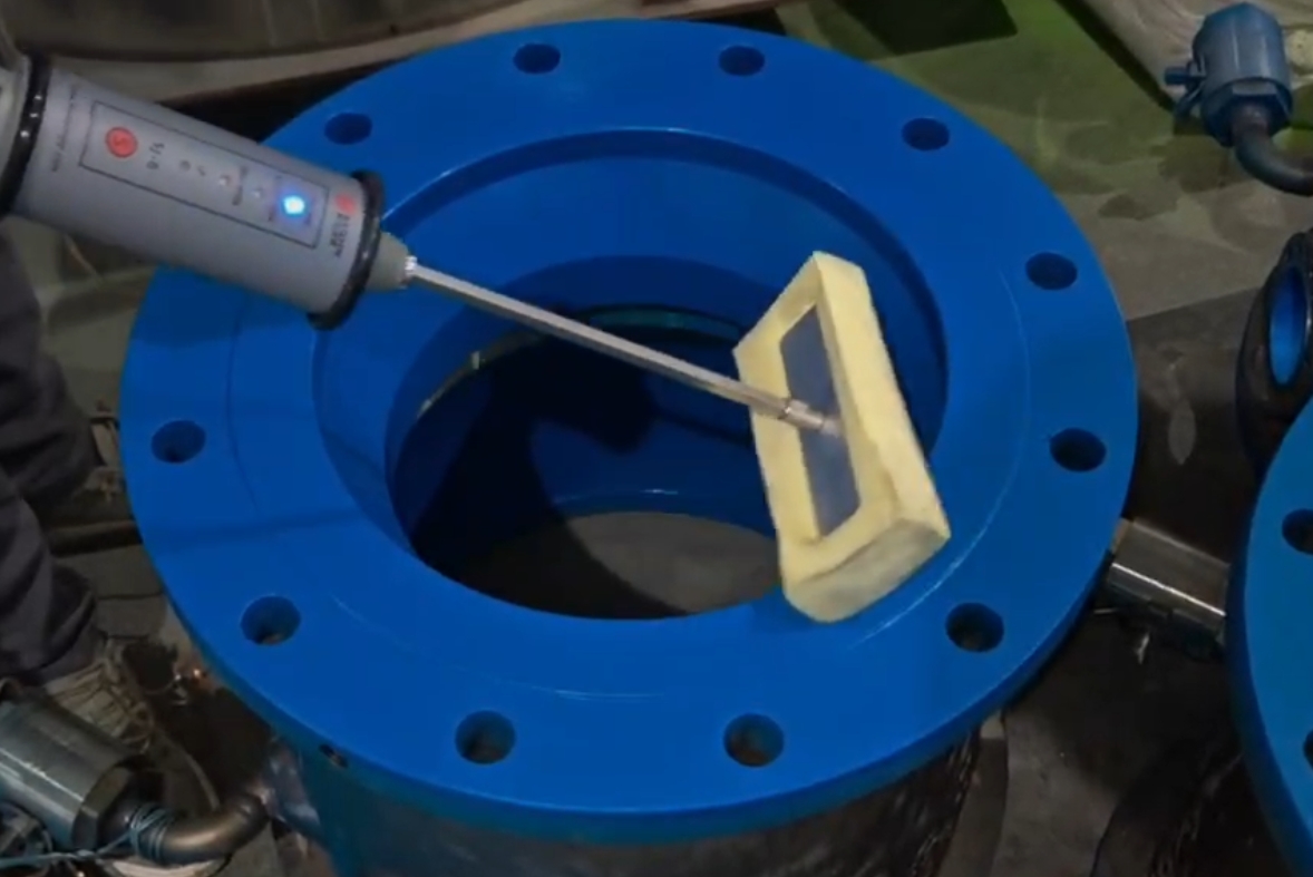 FBE Spray Coating wet sponge test