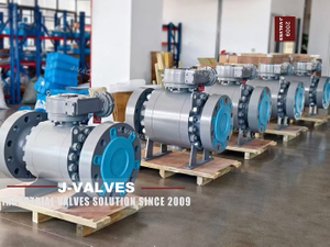 Factory photo‑API standard 3PC trunnion mounted ball valve, worm gear flange 3‑piece ball valve finished goods on wooden pallets.jpg