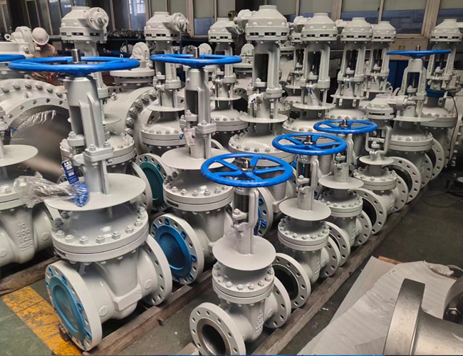 Low temperature gate valve